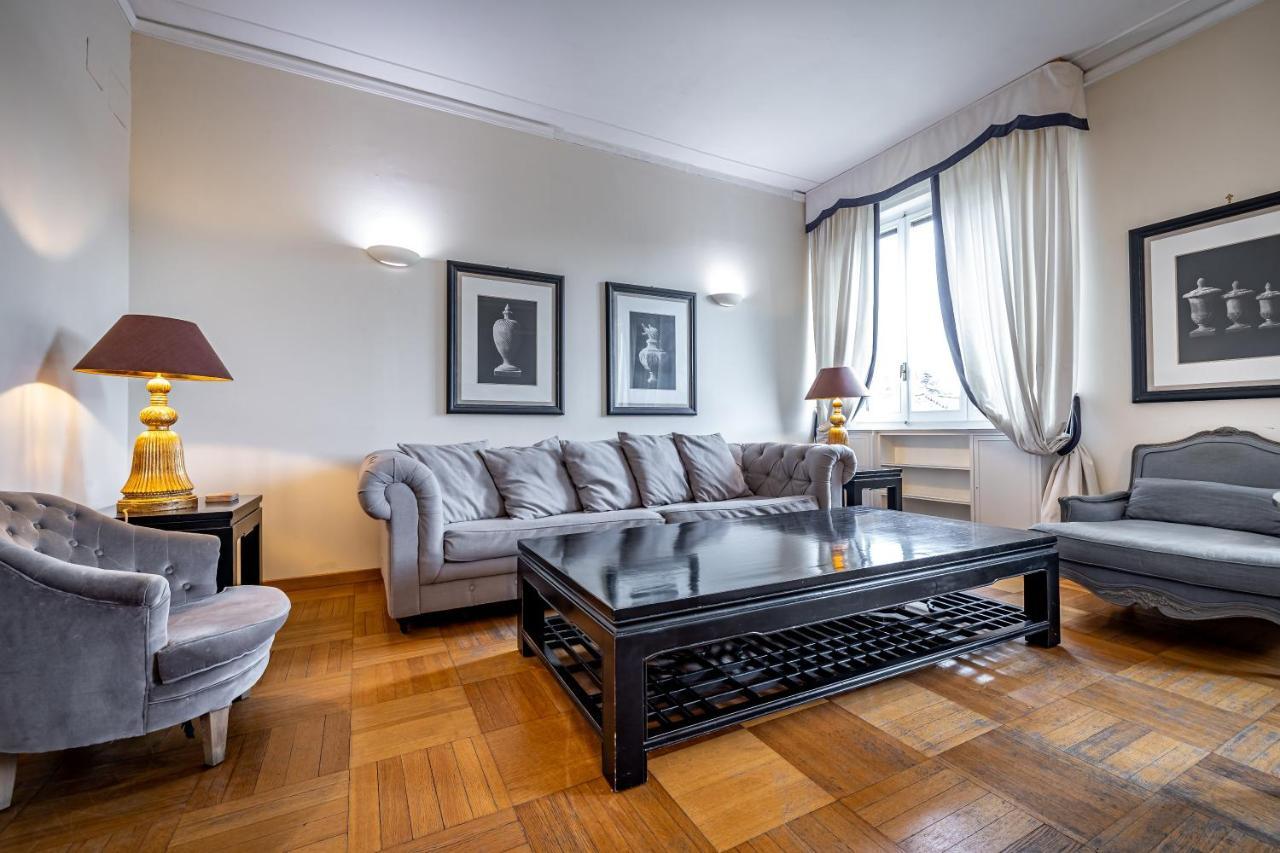 Yid D'Azeglio Luxury Apartment With Parking Florence Buitenkant foto
