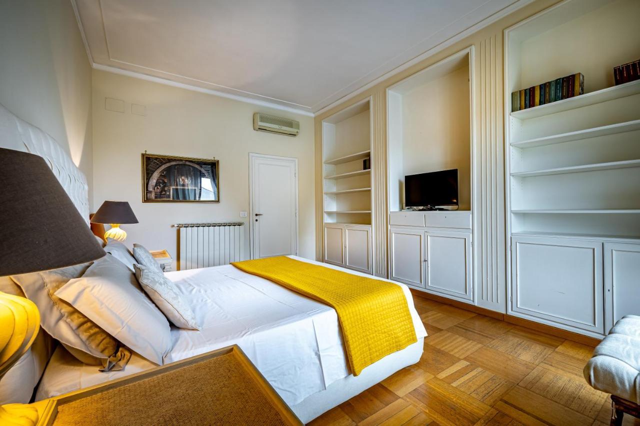 Yid D'Azeglio Luxury Apartment With Parking Florence Buitenkant foto