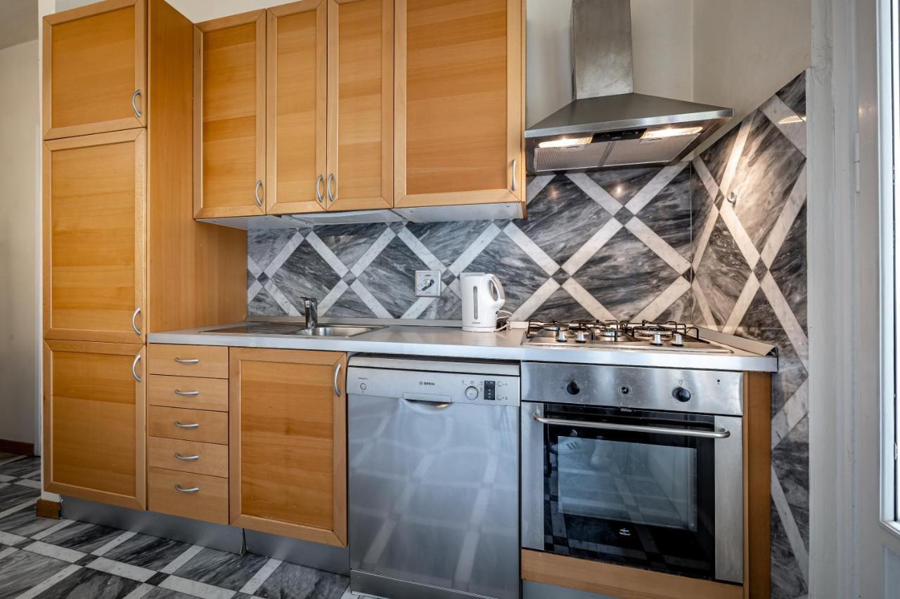 Yid D'Azeglio Luxury Apartment With Parking Florence Buitenkant foto