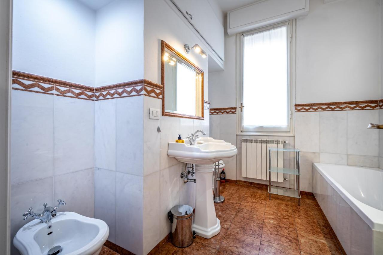 Yid D'Azeglio Luxury Apartment With Parking Florence Buitenkant foto