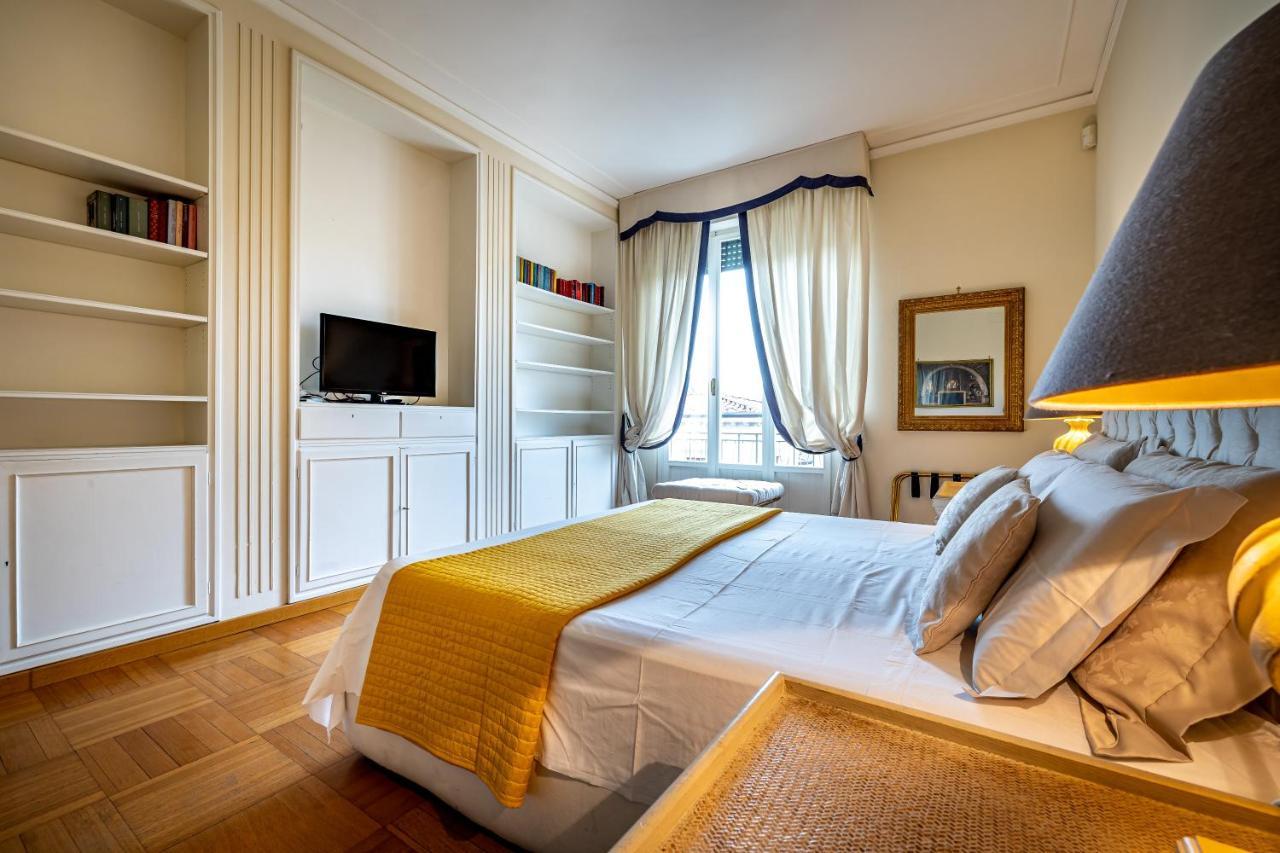 Yid D'Azeglio Luxury Apartment With Parking Florence Buitenkant foto