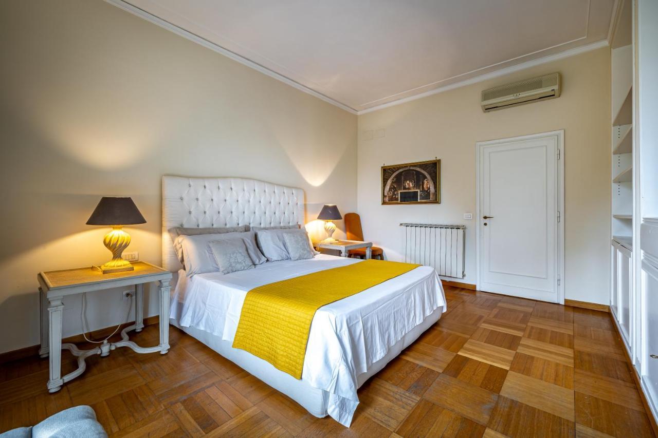 Yid D'Azeglio Luxury Apartment With Parking Florence Buitenkant foto
