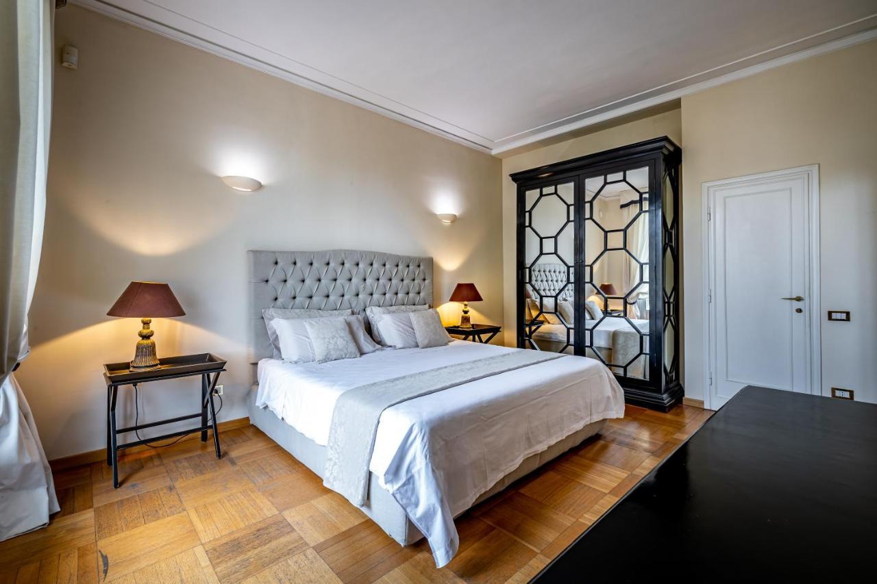 Yid D'Azeglio Luxury Apartment With Parking Florence Buitenkant foto