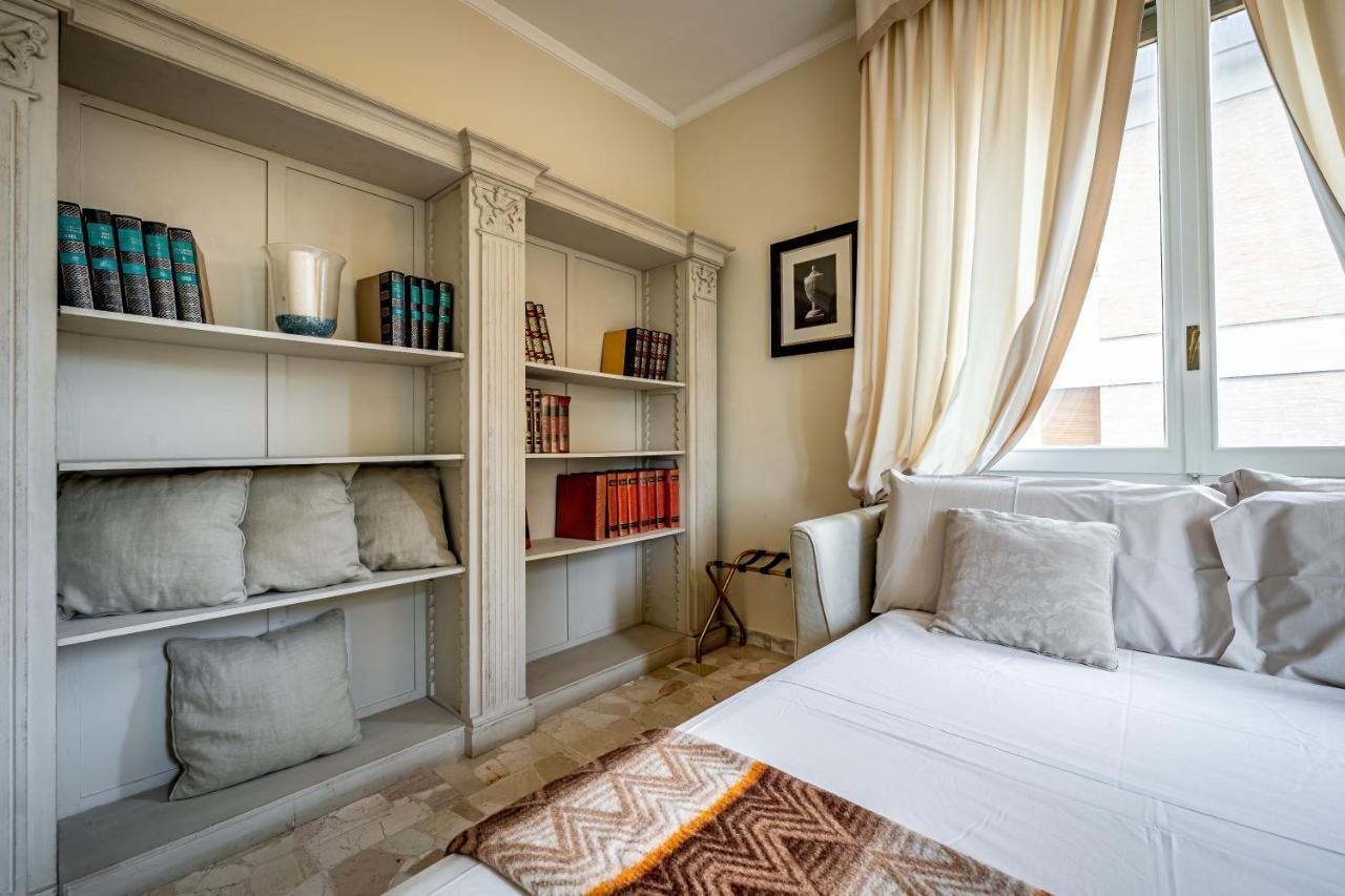 Yid D'Azeglio Luxury Apartment With Parking Florence Buitenkant foto